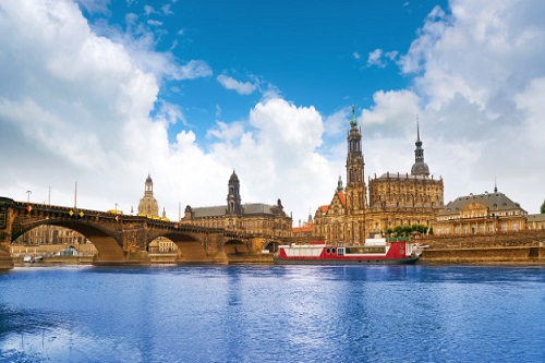 A view of dresden skyline and elbe river for students who want to immigrate to Germany